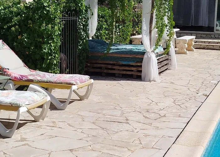Piscine En Haute Corse Venzolasca